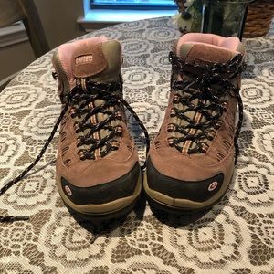Hi-Tec waterproof hiking boots